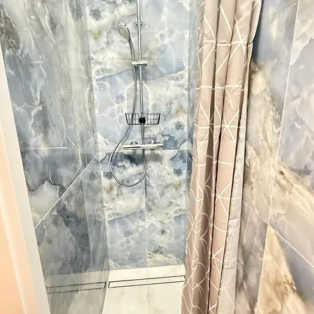 Stunning In Middle Of Wenceslas Square Διαμέρισμα *