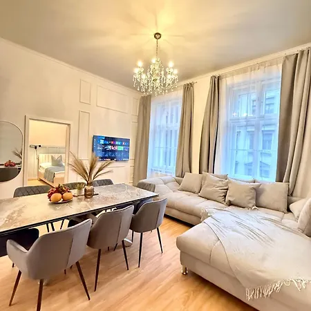 Apartment Stunning In Middle Of Wenceslas Square *
