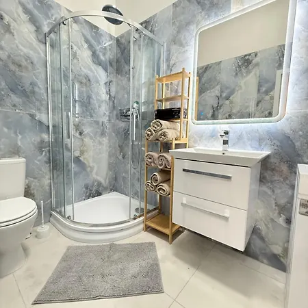Stunning In Middle Of Wenceslas Square Apartment Prague